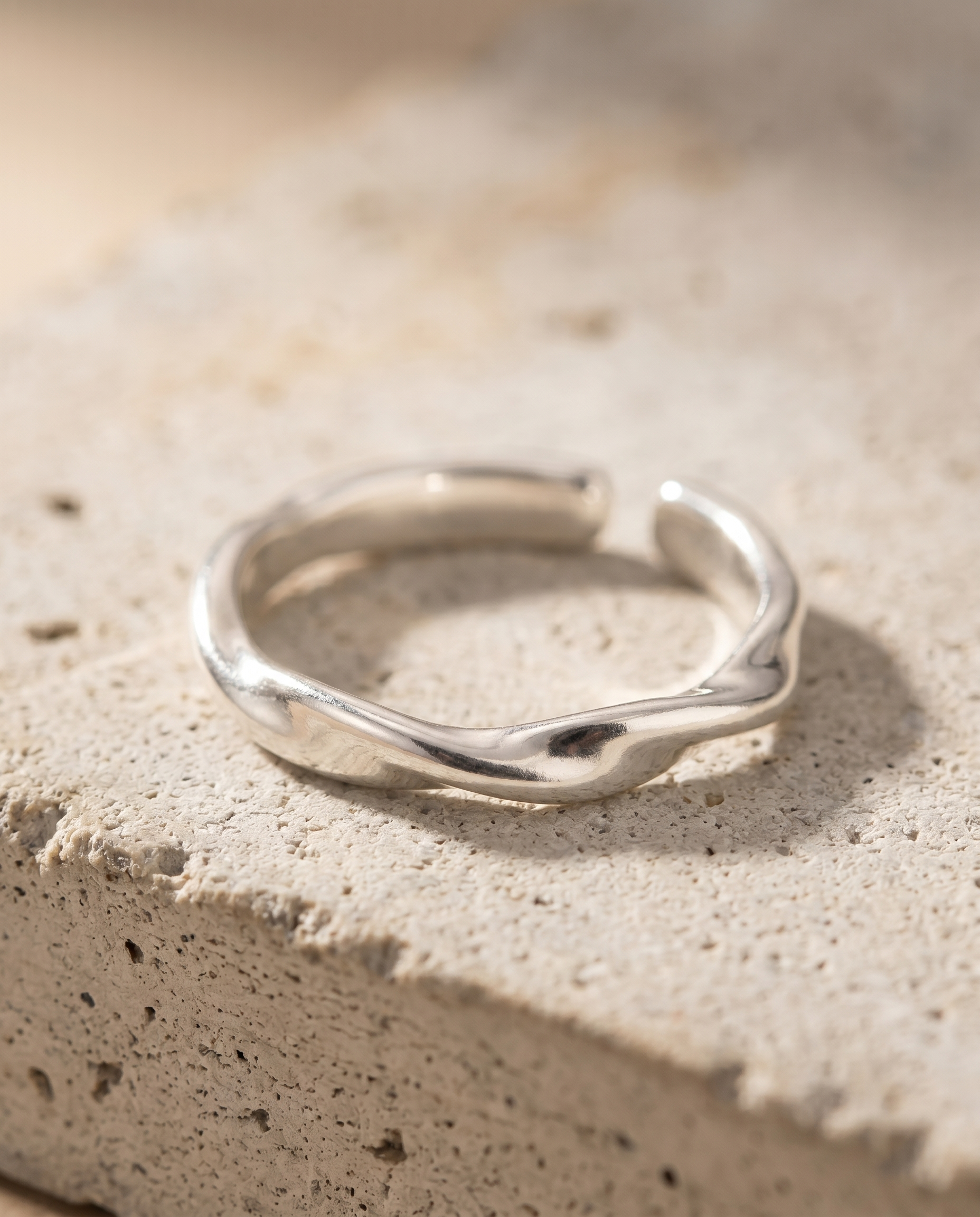 Twist Ring Silber, Makro-Detail – Velmoras