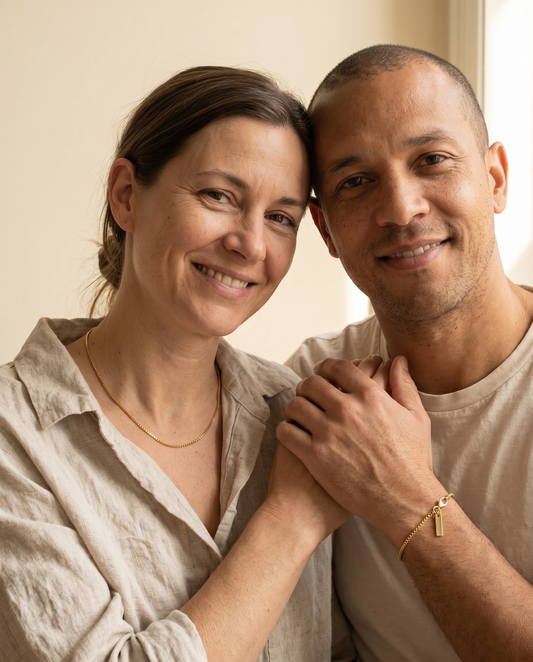 Box Pair: vergoldete Box-Chain Halskette und Armband, Paar mit sichtbaren Gesichtern – Velmoras