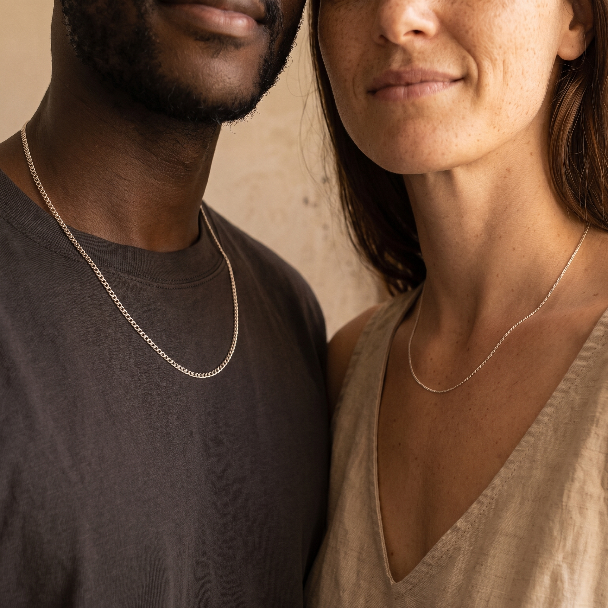 Velmoras His & Hers Bold & Fine Halsketten-Set – quadratisches Paar-Bild