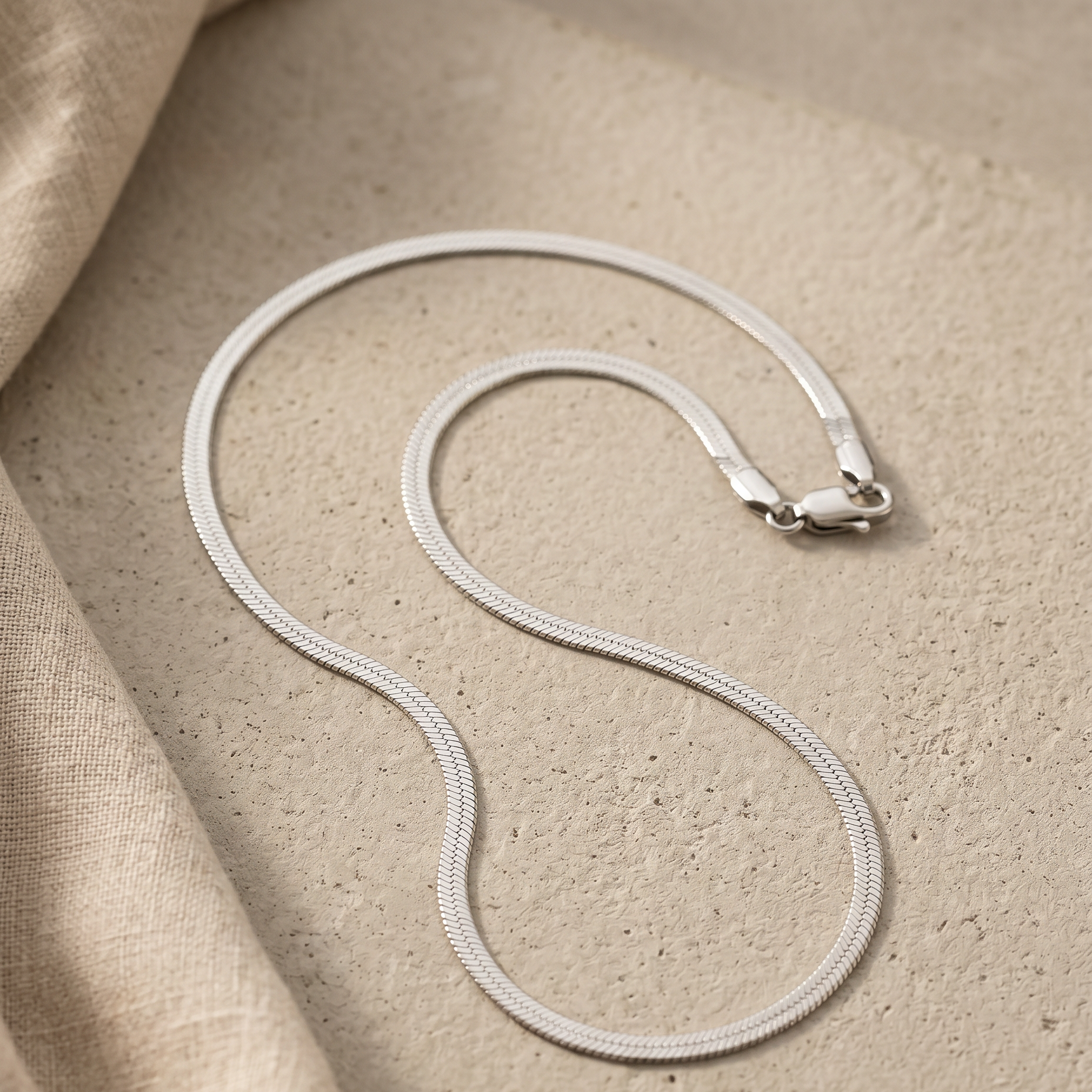 Flache Schlangenkette 2 mm in Stahl, Produktbild