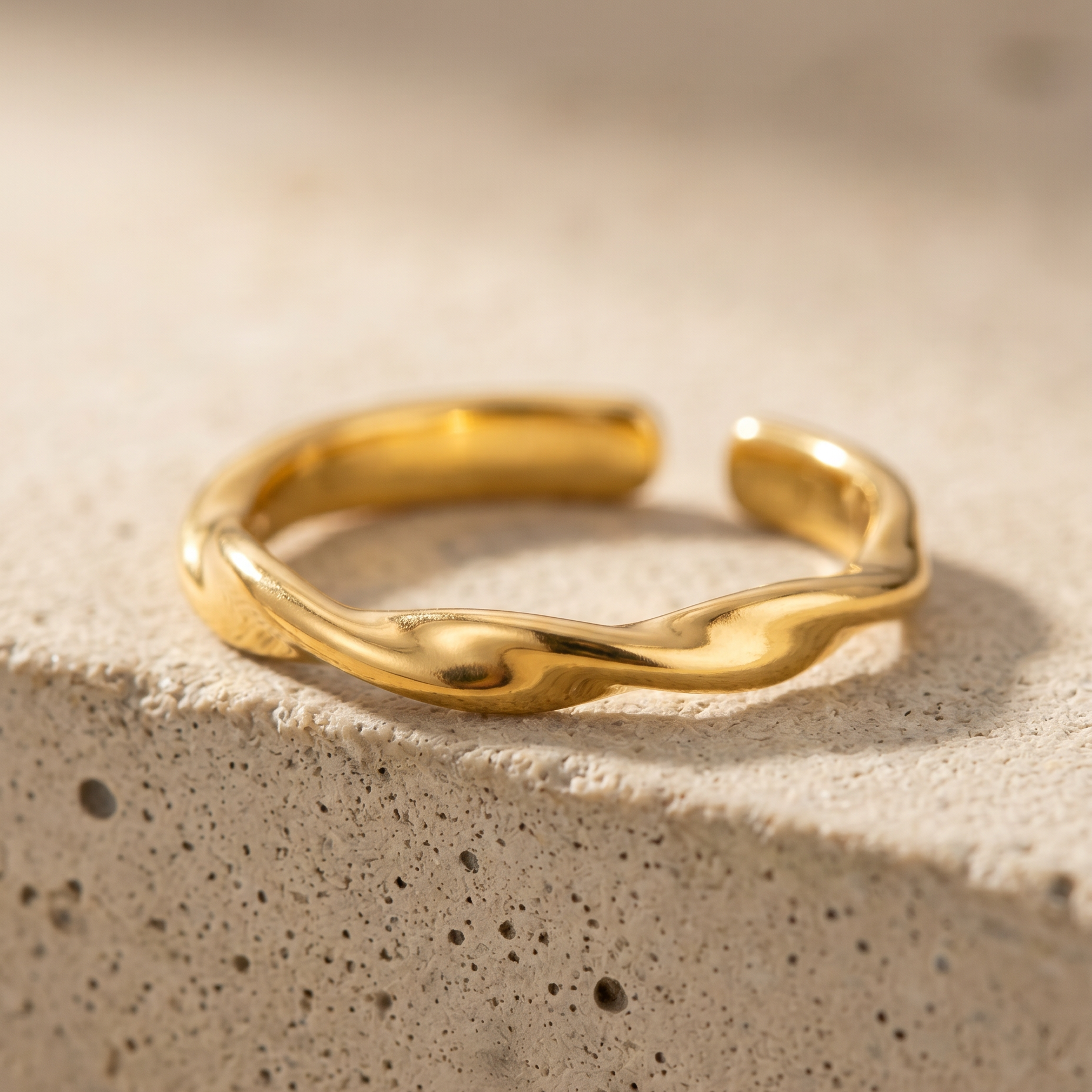 Twist Ring Gold, Makro-Detail – Velmoras